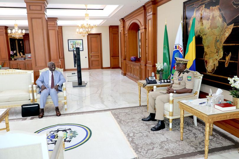 Gabon-conclusion du DNI: Raymond Ndong Sima fait le point au président de la transition